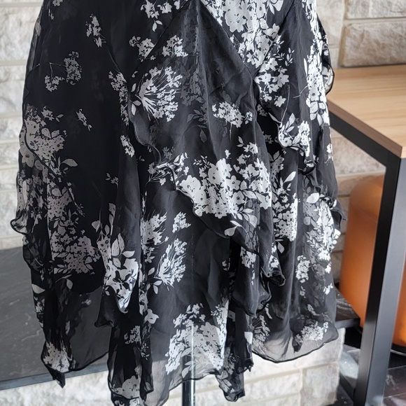 Jessica Howard Floral Dress - Picture 3 of 4